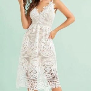 Lace scallop trim dress